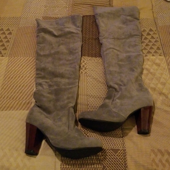Fashion Boots - Picture 1 of 1